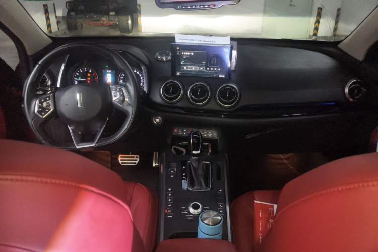 Used Wey VV5 2017 2.0T Ultra-Luxury Version Center Console