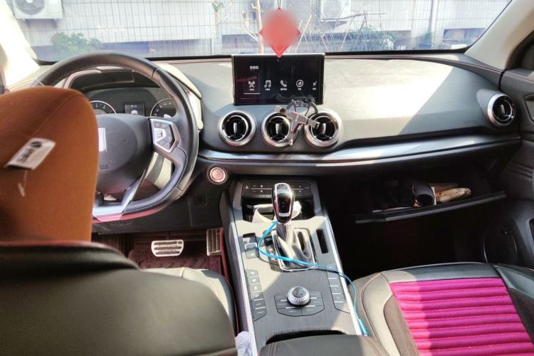 Used Wey VV5 2017 2.0T Ultra-Luxury Version Center Console