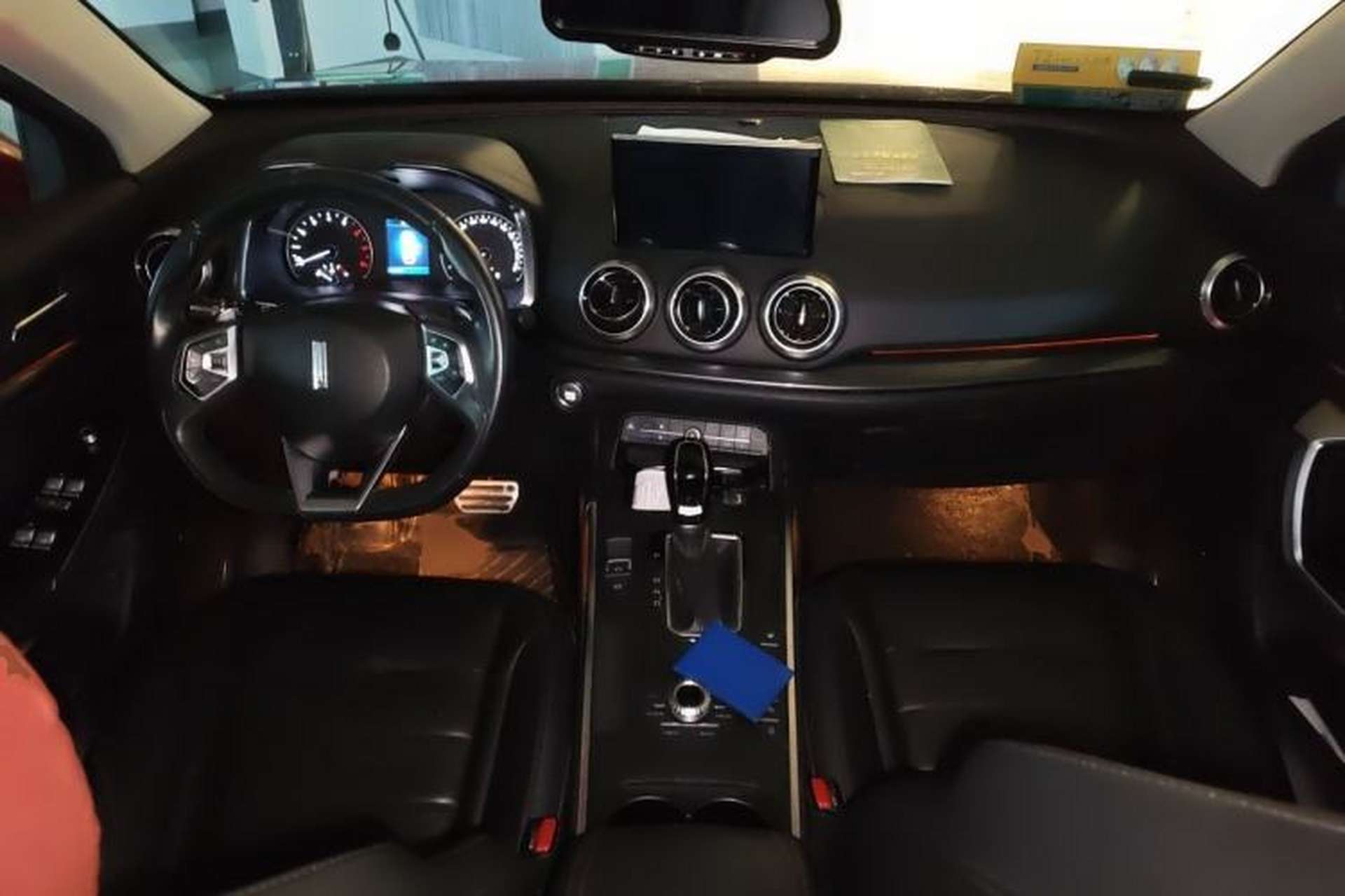 Used Wey VV5 2017 2.0T Ultra-Luxury Version Center Console