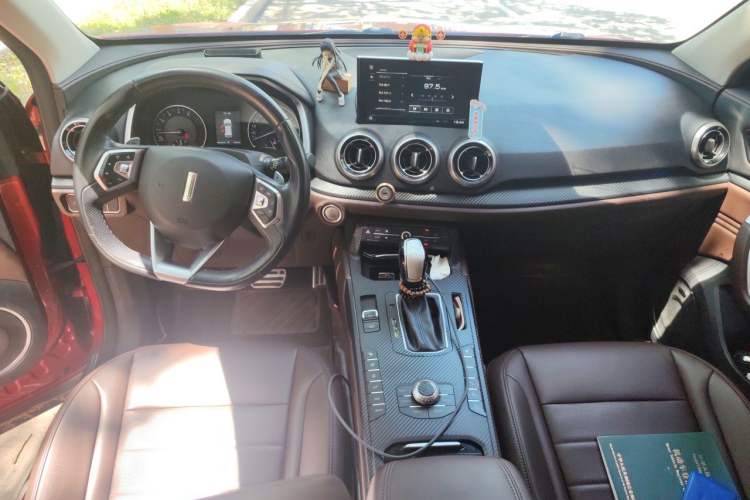 Used Wey VV5 2017 2.0T Ultra-Luxury Version Center Console