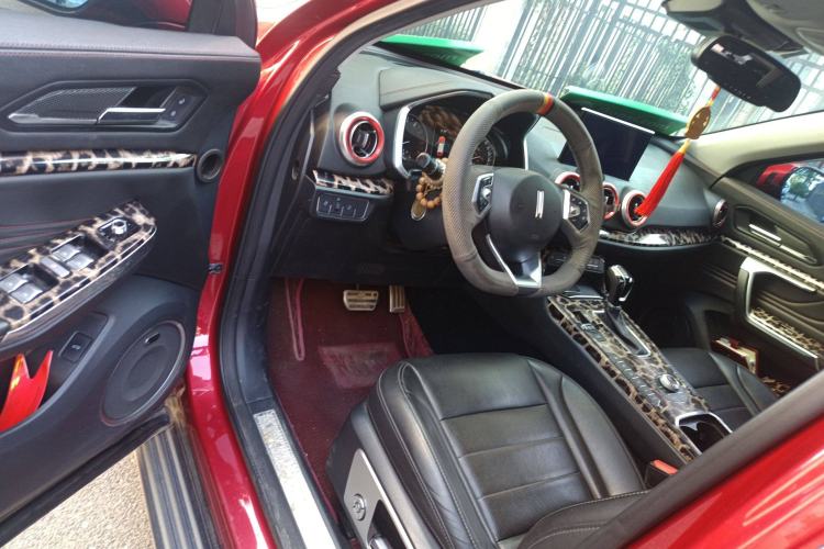 Used Wey VV5 2017 2.0T Ultra-Luxury Version Driver Seat