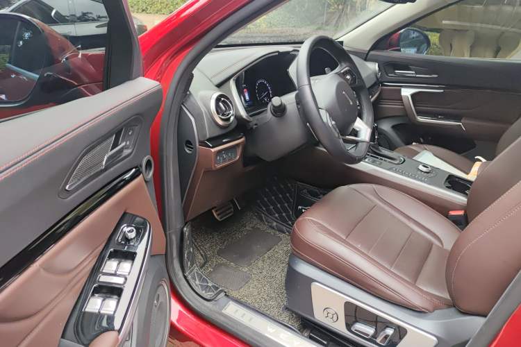 Used Wey VV5 2017 2.0T Ultra-Luxury Version Driver Seat