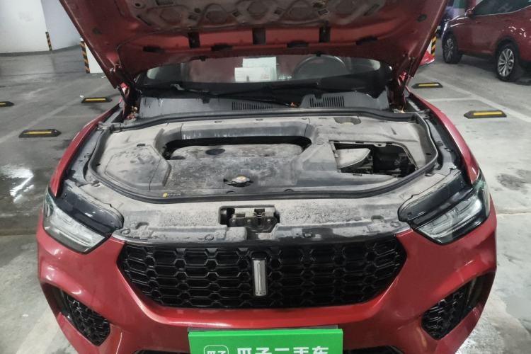 Used Wey VV5 2017 2.0T Ultra-Luxury Version Engine Bay