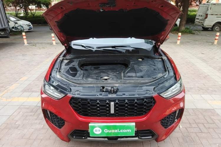 Used Wey VV5 2017 2.0T Ultra-Luxury Version Engine Bay