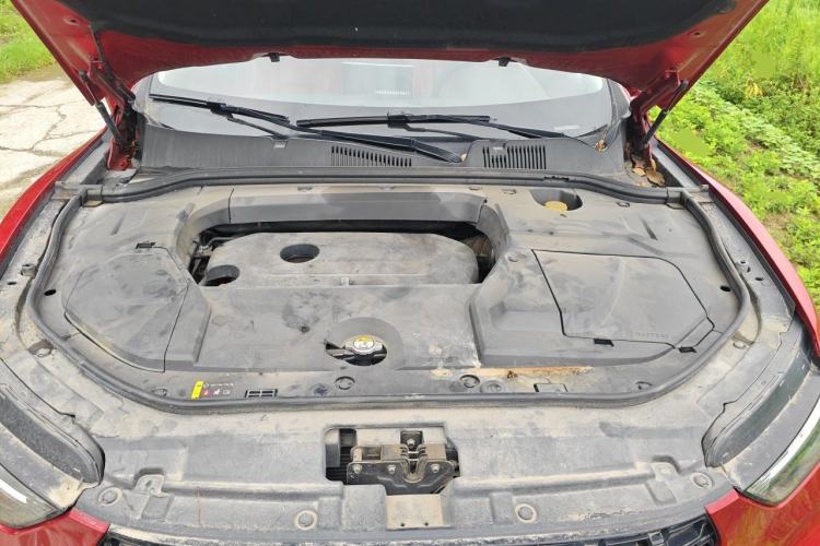 Used Wey VV5 2017 2.0T Flagship Edition Engine Bay