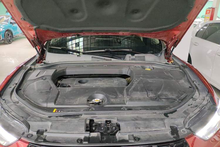 Used Wey VV5 2017 2.0T Ultra-Luxury Version Engine Bay