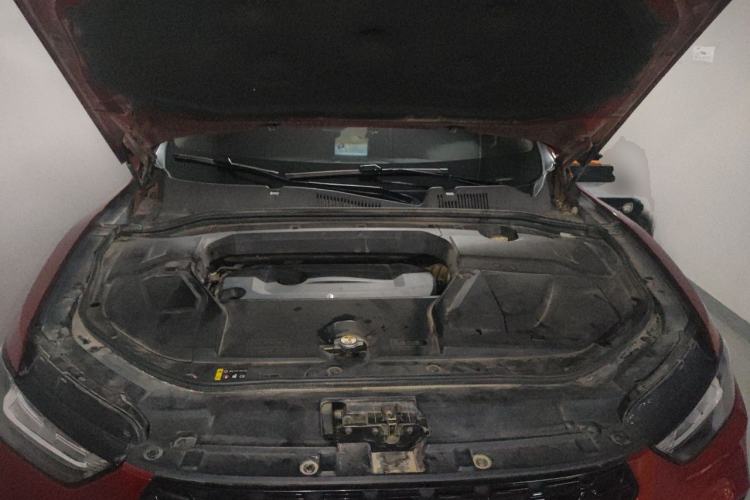 Used Wey VV5 2017 2.0T Flagship Edition Engine Bay