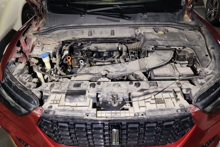 Used Wey VV5 2017 2.0T Flagship Edition Engine Bay