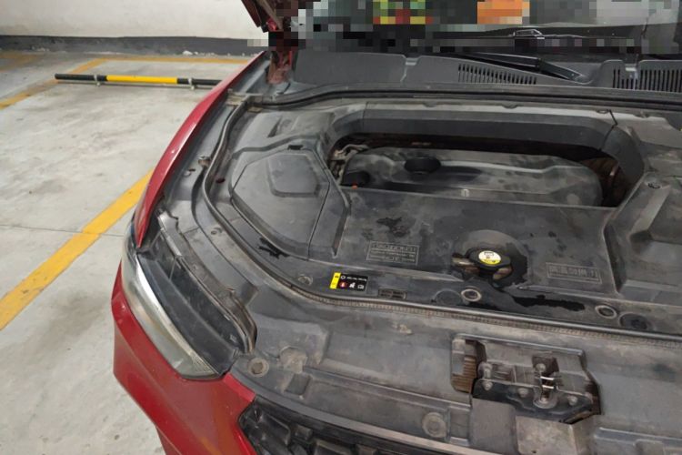 Used Wey VV5 2017 2.0T Flagship Edition Engine Bay Right