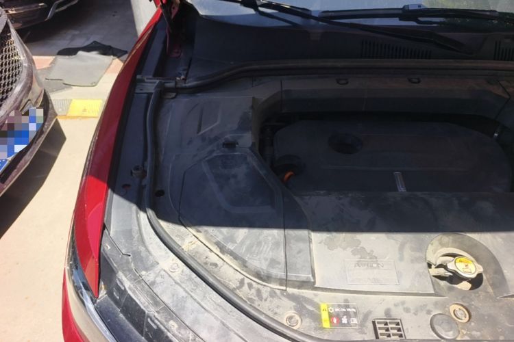 Used Wey VV5 2017 2.0T Flagship Edition Engine Bay Right