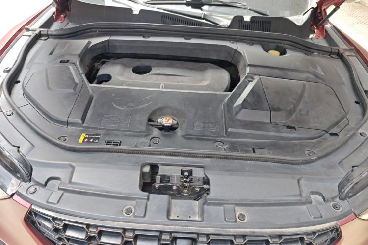 Used Wey VV5 2017 2.0T Flagship Edition Engine Bay