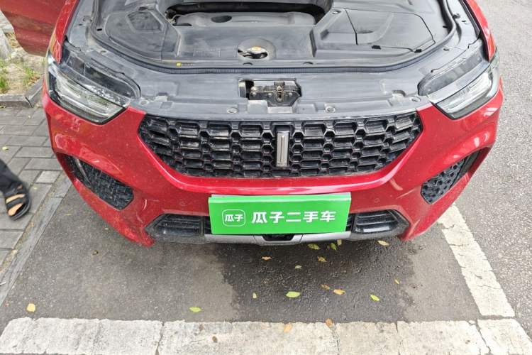 Used Wey VV5 2017 2.0T Flagship Edition Engine Bay