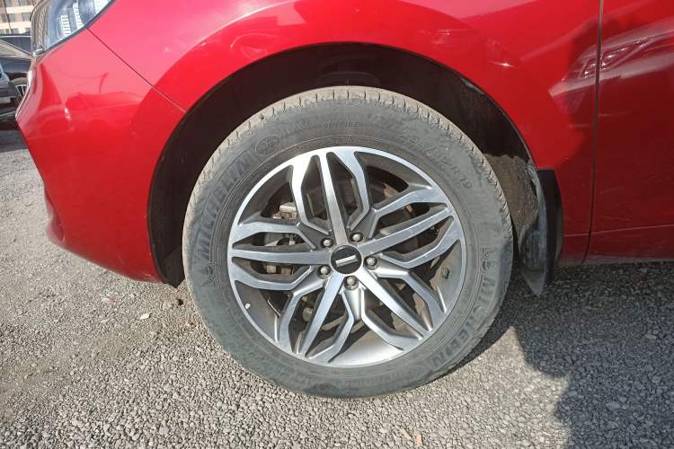 Used Wey VV5 2017 2.0T Ultra-Luxury Version Exterior 4