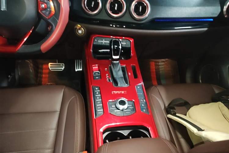Used Wey VV5 2017 2.0T Ultra-Luxury Version Gear Lever