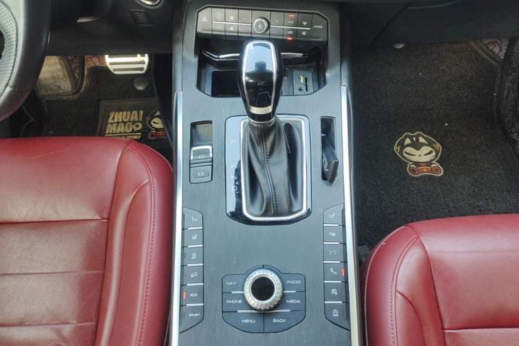 Used Wey VV5 2017 2.0T Flagship Edition Gear Lever