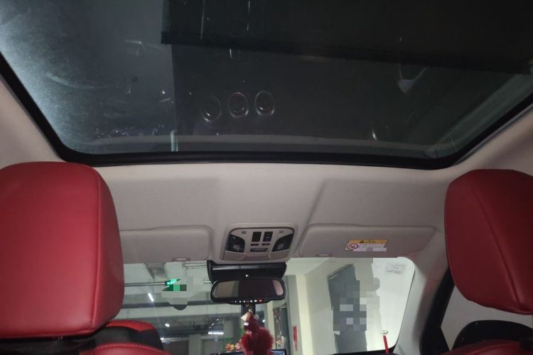 Used Wey VV5 2017 2.0T Flagship Edition Headliner