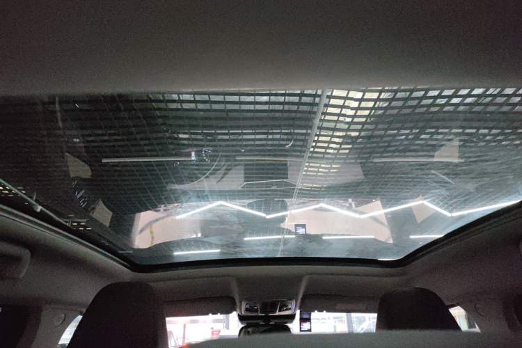 Used Wey VV5 2017 2.0T Ultra-Luxury Version Headliner