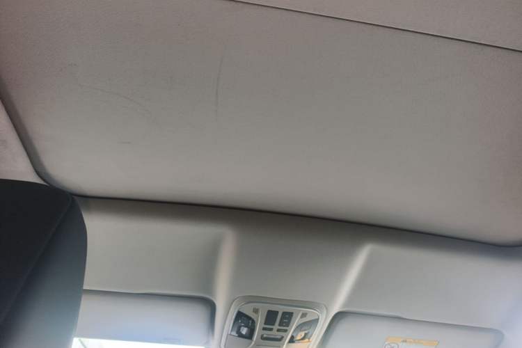 Used Wey VV5 2017 2.0T Flagship Edition Headliner