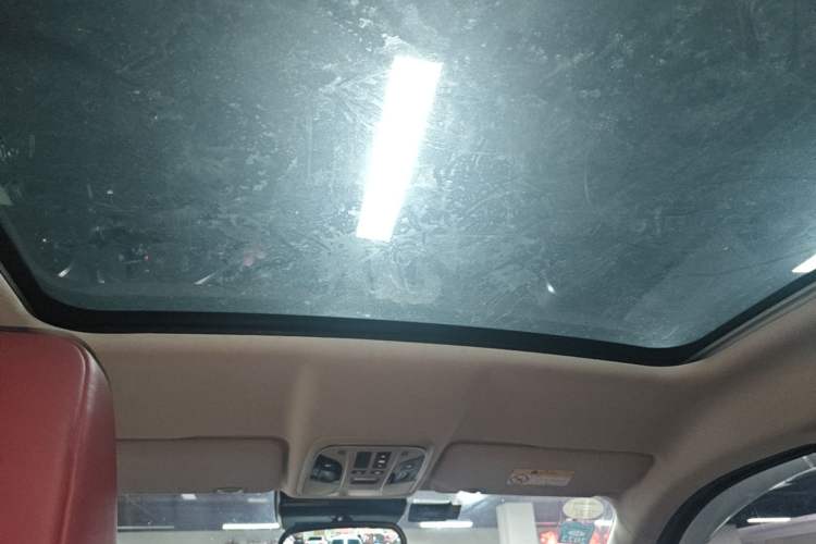 Used Wey VV5 2017 2.0T Ultra-Luxury Version Headliner
