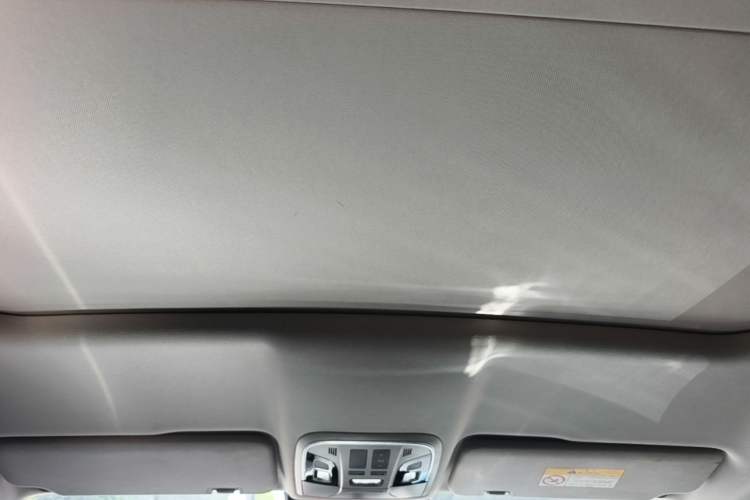 Used Wey VV5 2017 2.0T Flagship Edition Headliner