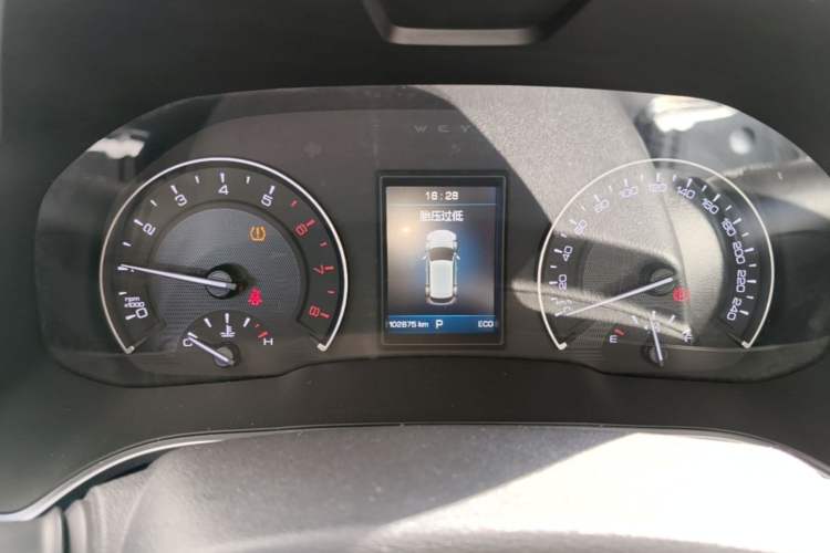 Used Wey VV5 2017 2.0T Ultra-Luxury Version Instrument Cluster