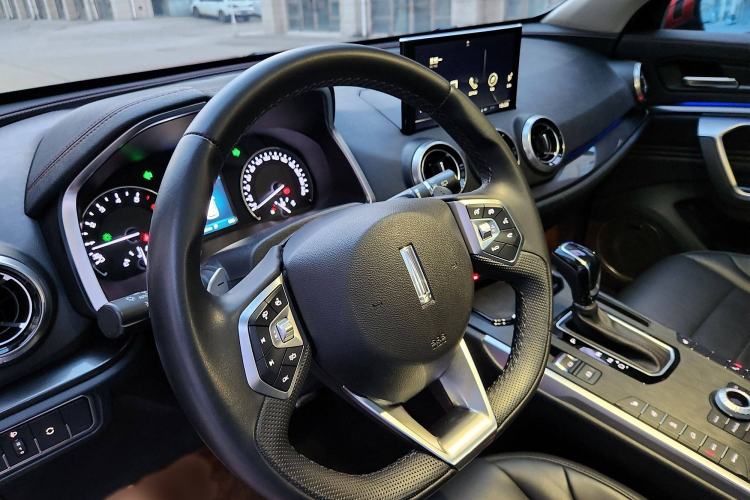 Used Wey VV5 2017 2.0T Ultra-Luxury Version Interior 1