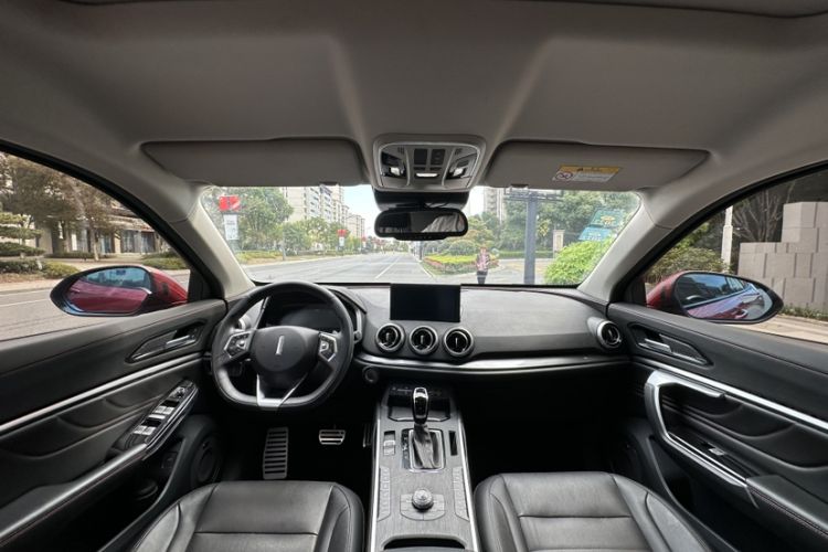 Used Wey VV5 2017 2.0T Flagship Edition Interior 1
