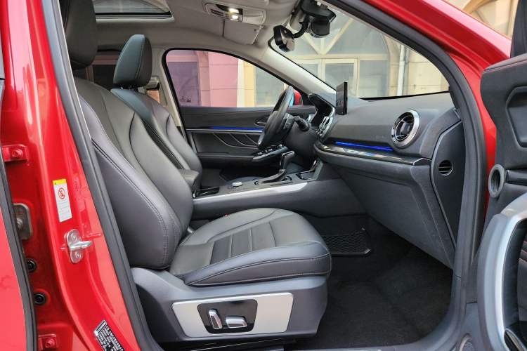 Used Wey VV5 2017 2.0T Ultra-Luxury Version Interior 12