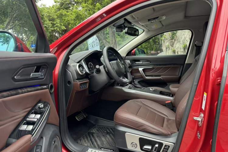 Used Wey VV5 2017 2.0T Flagship Edition Interior 2