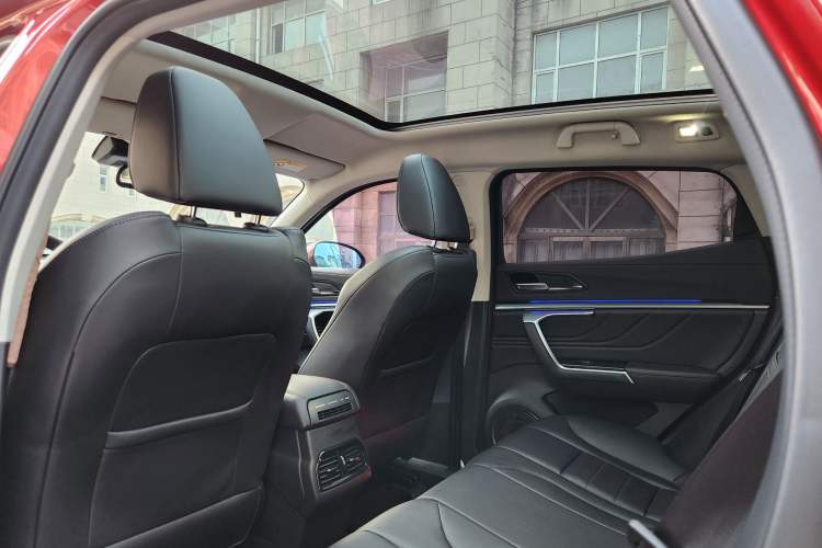 Used Wey VV5 2017 2.0T Ultra-Luxury Version Interior 5