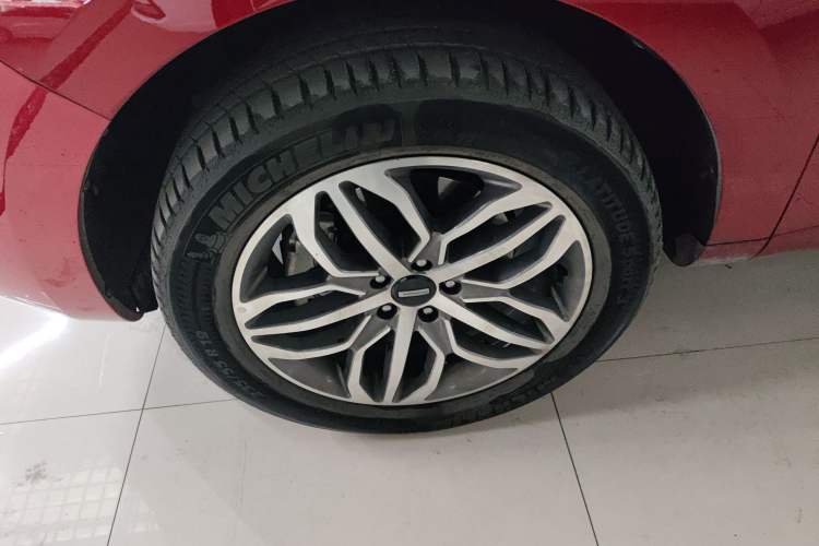 Used Wey VV5 2017 2.0T Ultra-Luxury Version Left Front Wheel Hub