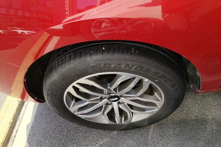 Used Wey VV5 2017 2.0T Ultra-Luxury Version Left Front Wheel Hub
