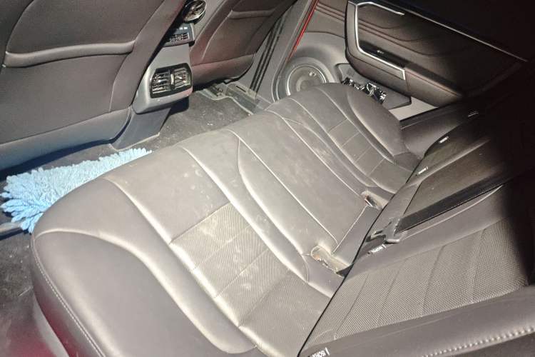 Used Wey VV5 2017 2.0T Flagship Edition Left Rear Seat