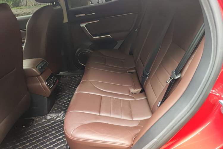 Used Wey VV5 2017 2.0T Ultra-Luxury Version Left Rear Seat