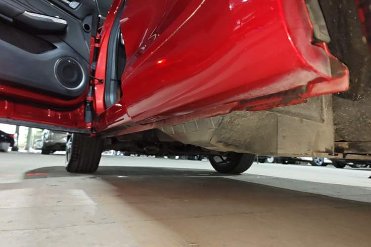 Used Wey VV5 2017 2.0T Flagship Edition Left Side Sill