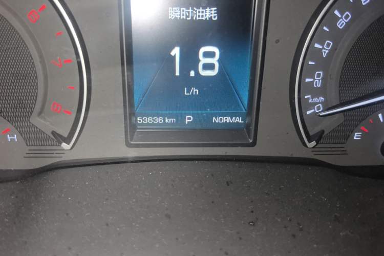 Used Wey VV5 2017 2.0T Ultra-Luxury Version Odometer Close Up