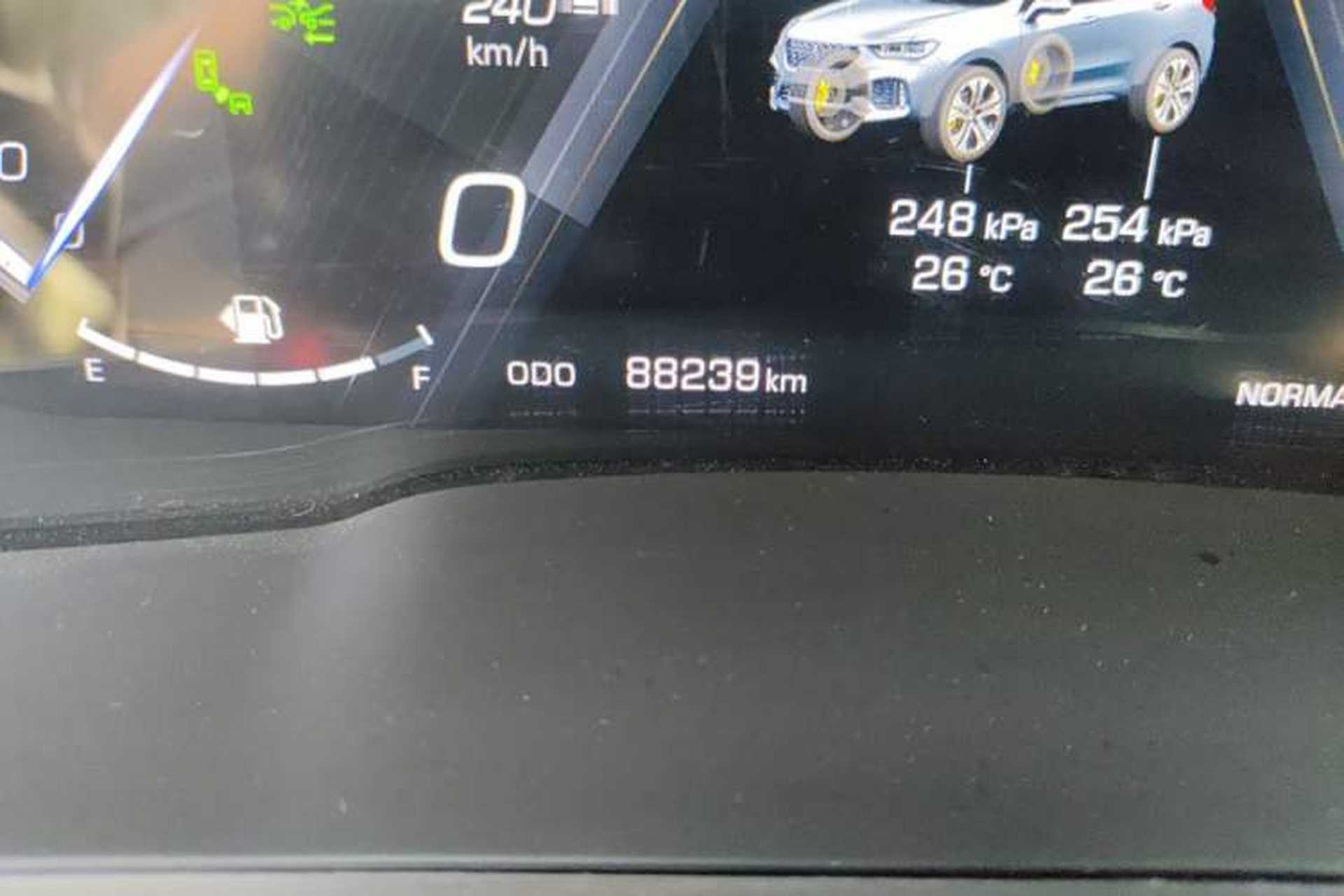 Used Wey VV5 2017 2.0T Flagship Edition Odometer Close Up