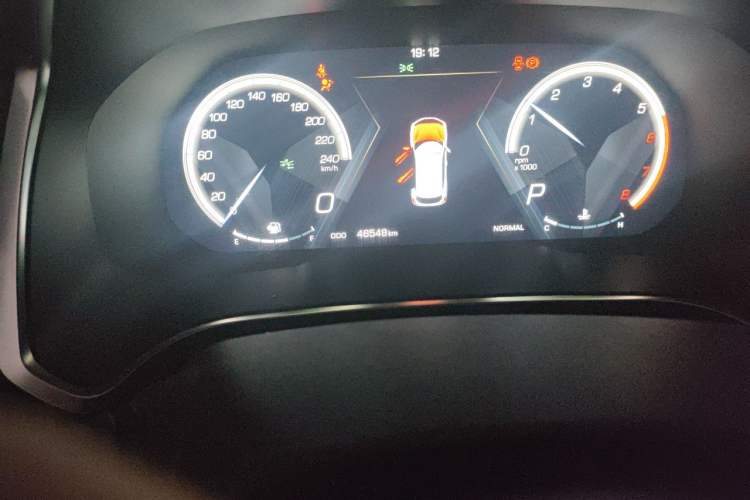 Used Wey VV5 2017 2.0T Flagship Edition Odometer Close Up