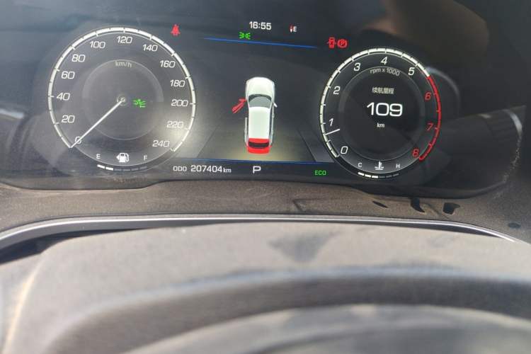 Used Wey VV5 2017 2.0T Flagship Edition Odometer Close Up