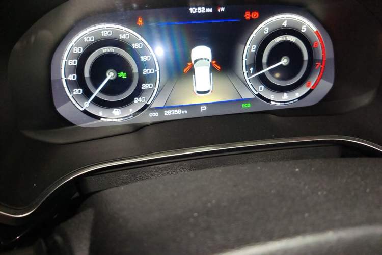 Used Wey VV5 2017 2.0T Flagship Edition Odometer Close Up
