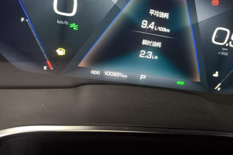 Used Wey VV5 2017 2.0T Flagship Edition Odometer Close Up