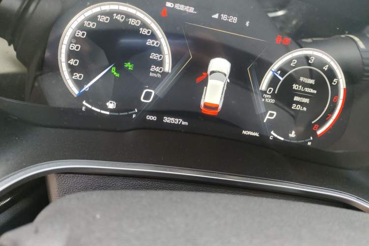 Used Wey VV5 2017 2.0T Flagship Edition Odometer Close Up
