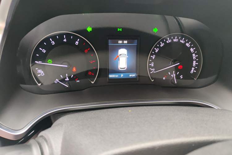 Used Wey VV5 2017 2.0T Ultra-Luxury Version Odometer Close Up