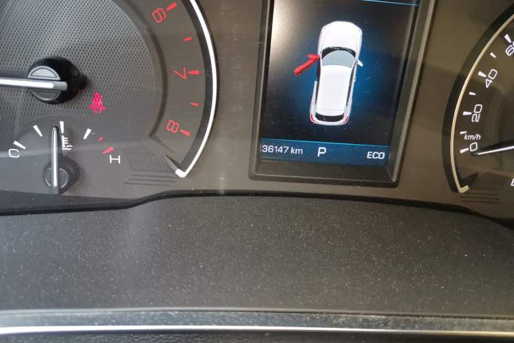Used Wey VV5 2017 2.0T Ultra-Luxury Version Odometer Close Up
