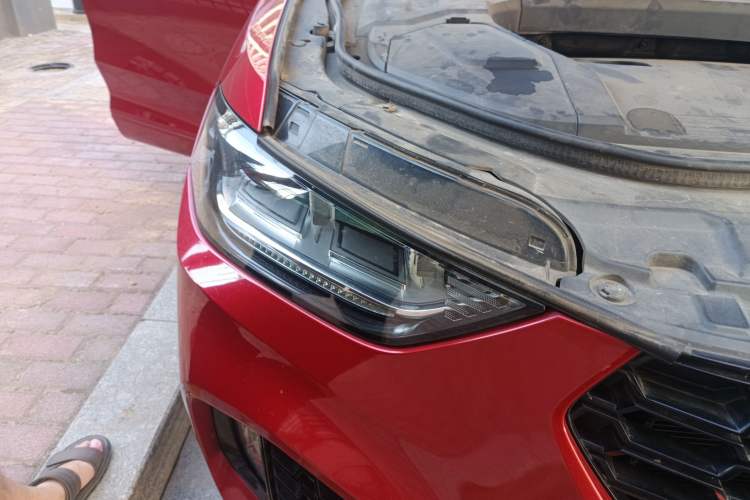 Used Wey VV5 2017 2.0T Ultra-Luxury Version Right Front Headlight