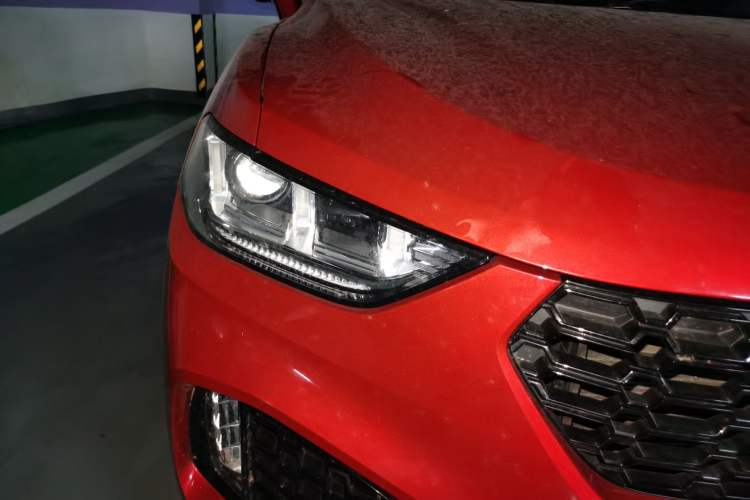 Used Wey VV5 2017 2.0T Flagship Edition Right Front Headlight