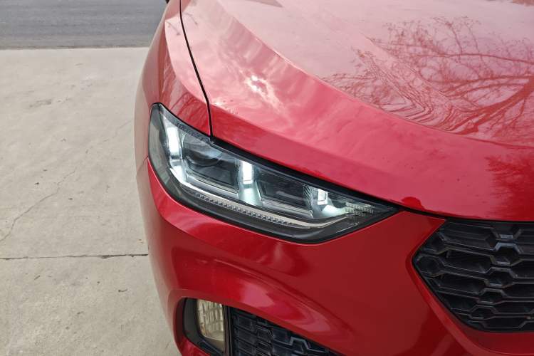 Used Wey VV5 2017 2.0T Ultra-Luxury Version Right Front Headlight