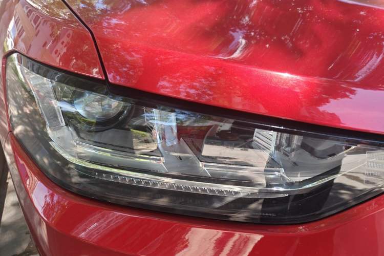 Used Wey VV5 2017 2.0T Flagship Edition Right Front Headlight