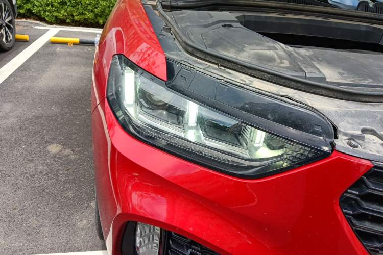Used Wey VV5 2017 2.0T Flagship Edition Right Front Headlight