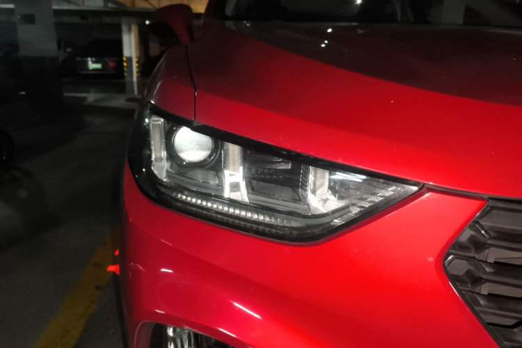 Used Wey VV5 2017 2.0T Flagship Edition Right Front Headlight
